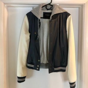 🎉FLASH SALE 🎉Varsity Faux Leather Jacket